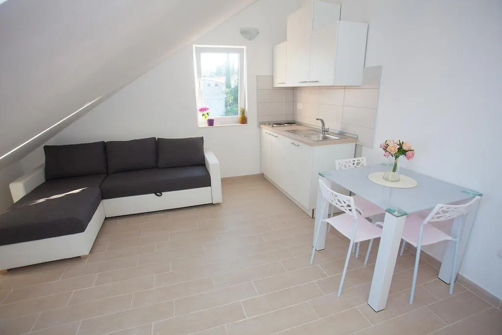 Apartments Marly Trogir Horvátország